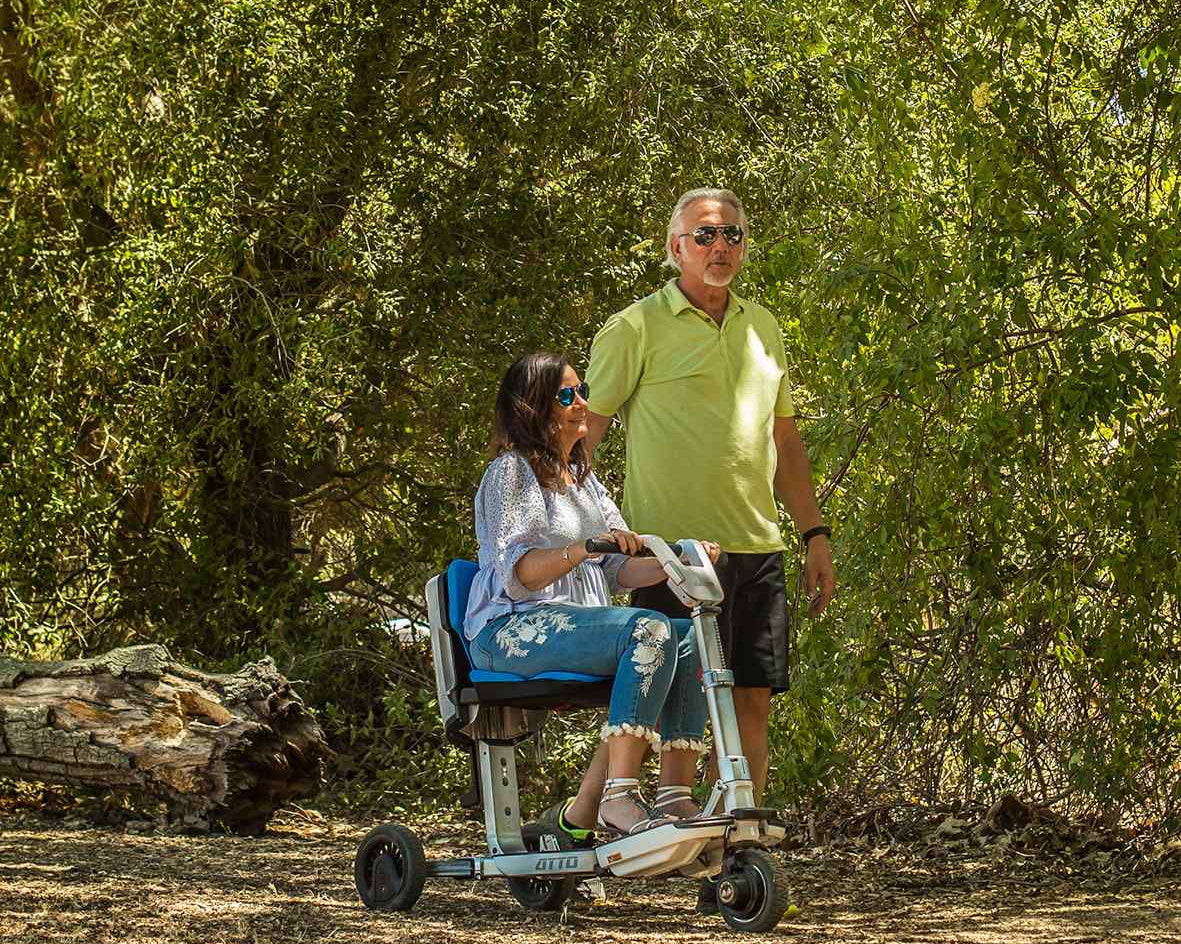 איך קלנועית מתקפלת מחזירה את הרומנטיקה לזוגיות