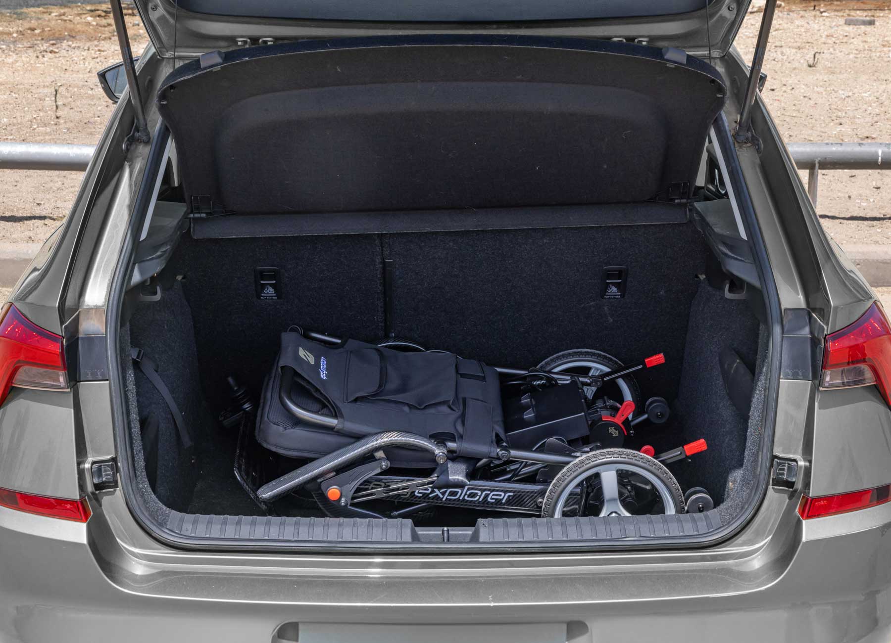 1800x1300_FITS-ANY-CAR-TRUNK_47fc176c-6488-43e9-a7fb-9795ff4f130f_1.jpg