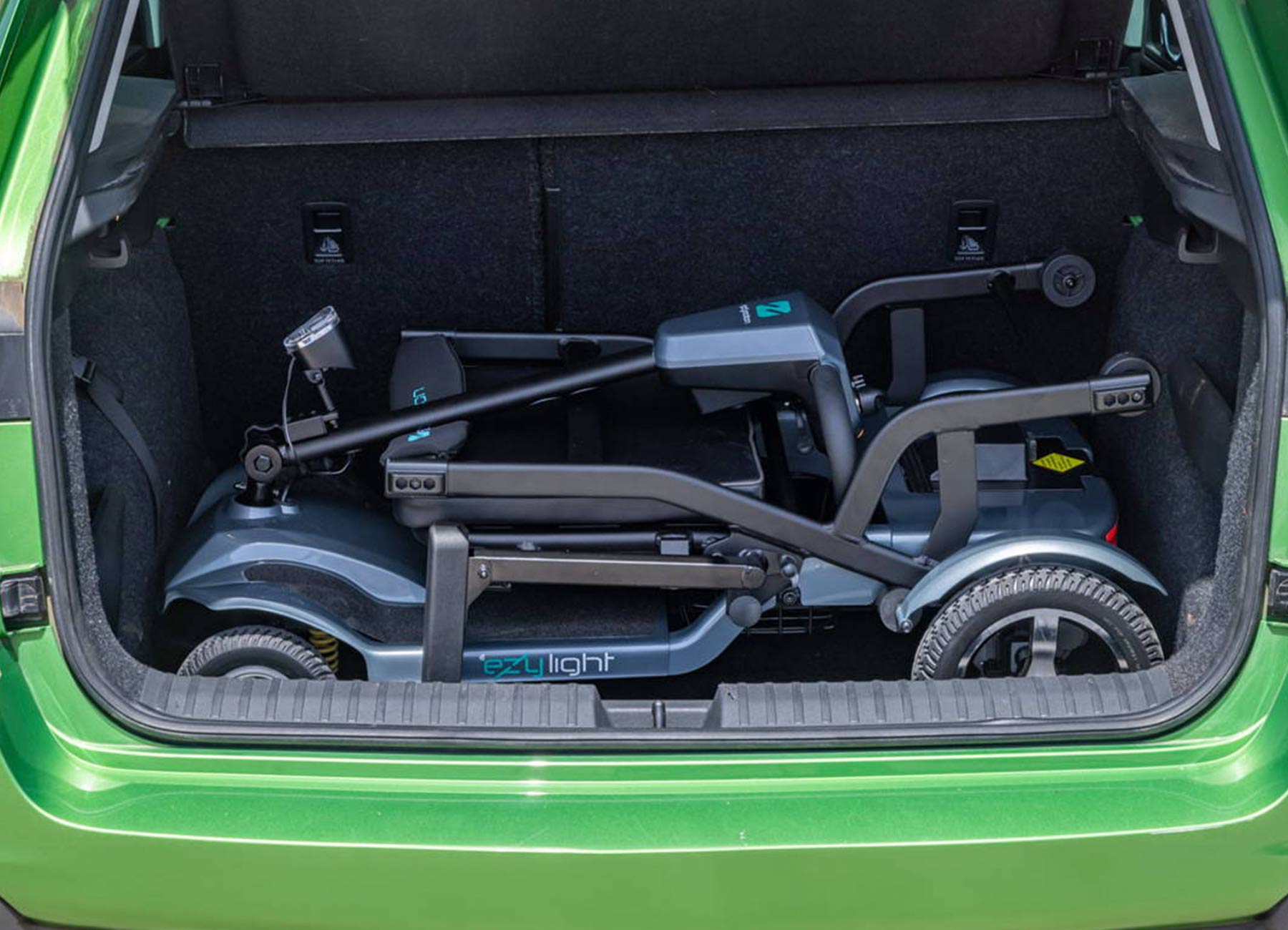 1800x1300_FITS-ANY-CAR-TRUNK_9b4a8614-9a4d-4e13-ad50-62e767cbfbb1.jpg